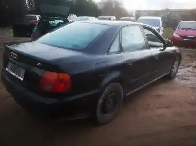 Здавання транспортного засобу audi a4 avant (b5) 1.8 року 1995 потужний 