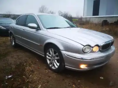 Здавання транспортного засобу JAGUAR X-TYPE 2.0 V6 року 2002 потужний 