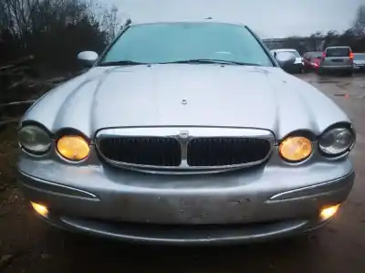 Scrapping Vehicle jaguar x-type 2.0 v6 of the year 2002 powered 