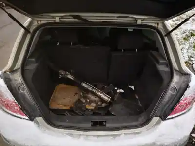 Здавання транспортного засобу opel astra h caravan 1.7 16v cdti року 2005 потужний z17dth 