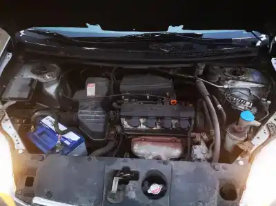 Veicolo di demolizione honda fr-v (be) 1.7 dell'anno 2005 alimentato d17a2