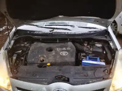 Veículo de Sucata toyota corolla verso (r1) 2.2 d-4d sol do ano 2007 alimentado 