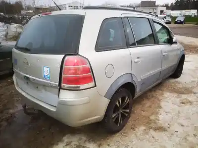 Veículo de Sucata opel zafira b 1.9 cdti do ano 2006 alimentado z19dt 