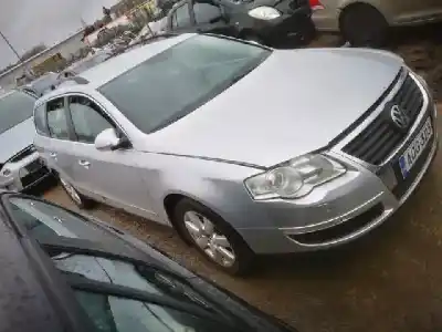 Здавання транспортного засобу VOLKSWAGEN                                         PASSAT B6 VARIANT (3C5)                                                                                                                                                                                                                                    2.0 FSI                                                                                                                                                                                                                                                    року 2006 потужний BLX