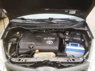 Véhicule à la ferraille toyota corolla verso (r1) 2.2 d-4d sport de l'année 2006 alimenté 