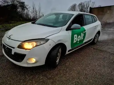 Veículo de Sucata renault megane 1.5 dci k9k j8 do ano 2011 alimentado 	k9k846