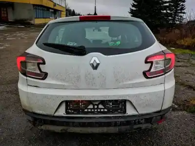 Veículo de Sucata renault megane 1.5 dci k9k j8 do ano 2011 alimentado 	k9k846