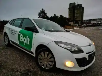 Veicolo di demolizione RENAULT                                            MEGANE                                                                                                                                                                                                                                                     1.5 DCI K9K J8                                                                                                                                                                                                                                             dell'anno 2011 alimentato 	K9K846