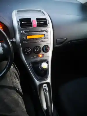 Здавання транспортного засобу toyota auris, i e15 2006.10 - 2012.10 2.0l 93kw d-4d 2006.10 - 2012.10 року 2009 потужний 
