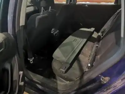 Vehicul casat volkswagen passat b6 (3c2) 2.0 tdi al anului 2010 alimentat cbdc