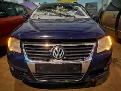 Vehicul casat volkswagen passat b6 (3c2) 2.0 tdi al anului 2010 alimentat cbdc