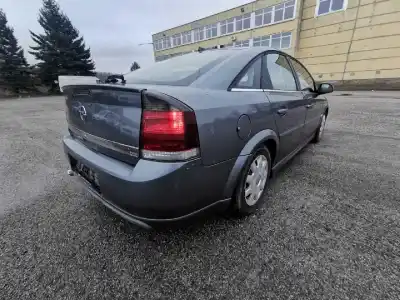 Scrapping Vehicle opel vectra c (z02) 2.2 dti 16v (f69) of the year 2002 powered y22dtr 