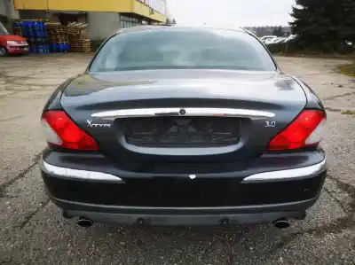 Veículo de Sucata renault 19 ii (b/c53_) 1.4 (b/c532) do ano 2003 alimentado 