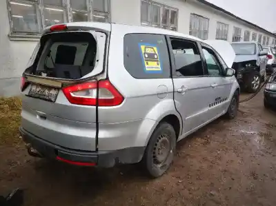 Veículo de Sucata nissan bluebird hatchback (t72, t12) 1.6 do ano 2006 alimentado dw