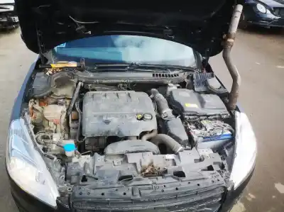 Veículo de Sucata saab 900 i (ac4, am4) 2.0 i do ano 2013 alimentado 8erhf8