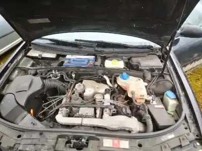 Здавання транспортного засобу audi a6, c5 2001.08 - 2005.01 facelift 2.5 tdi 114kw 2001.08 - 2005.01 року 2002 потужний aym