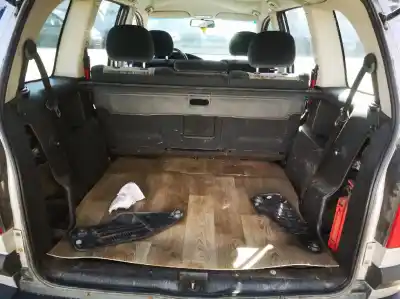 Veículo de Sucata opel zafira a 2.0 dti do ano 2003 alimentado y20dth