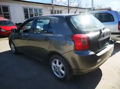 Veicolo di demolizione toyota corolla (e12) 2.0 d-4d sol berlina dell'anno 2003 alimentato 