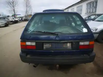 Sloopvoertuig volkswagen passat variant (315) 1.8 van het jaar 1991 aangedreven 