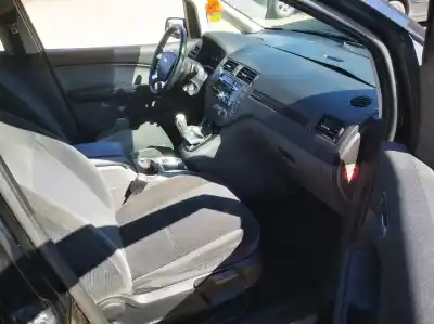 Veicolo di demolizione nissan bluebird hatchback (t72, t12) 1.6 dell'anno 2004 alimentato 