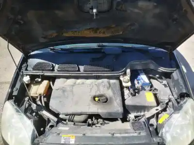 Veicolo di demolizione nissan bluebird hatchback (t72, t12) 1.6 dell'anno 2004 alimentato 