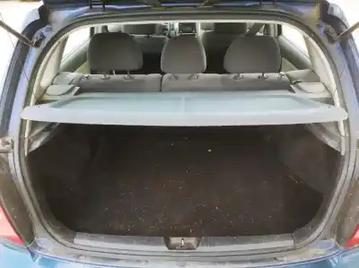 Veicolo di demolizione kia cerato 1.5 lx crdi berlina dell'anno 2005 alimentato 