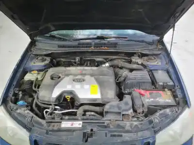 Veicolo di demolizione kia cerato 1.5 lx crdi berlina dell'anno 2005 alimentato 