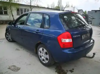 Veicolo di demolizione kia cerato 1.5 lx crdi berlina dell'anno 2005 alimentato 