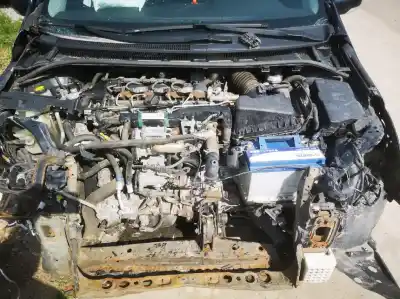 Veículo de Sucata skoda octavia ii combi (1z5) 1.6 tdi 4x4 do ano 2012 alimentado 