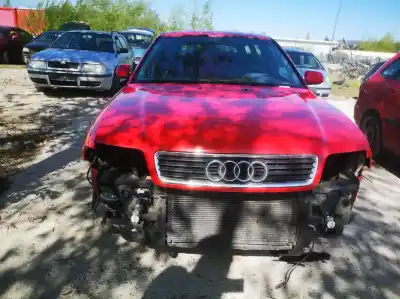 Veículo de Sucata audi a4 avant (b5) 2.4 do ano 1997 alimentado alf