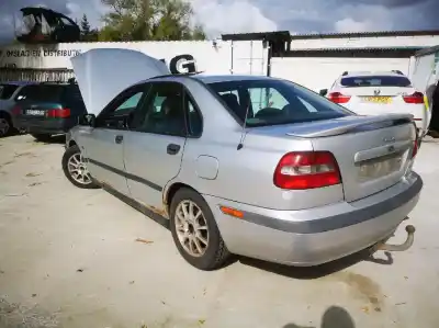 Scrapping Vehicle volvo s40 i (644) 1.9 di of the year 2001 powered d4192t4