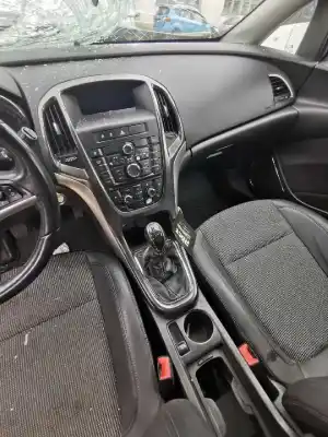 Veículo de Sucata bmw 3 (e30) m3 2.3 do ano 2010 alimentado a17dtj 