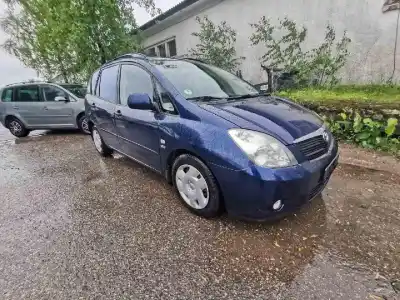 Veículo de Sucata TOYOTA COROLLA VERSO (_E12_) 2.0 D-4D (CDE120_) do ano 2003 alimentado 