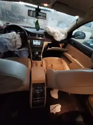 Veículo de Sucata ford taurus (p5_) 3.0 24v do ano 2010 alimentado cbbb