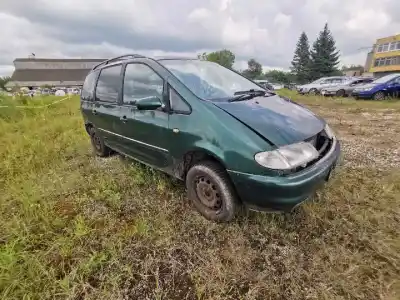 Veículo de Sucata VOLKSWAGEN SHARAN VAN (7M_) 1.9 TDI (7M8) do ano 2000 alimentado 