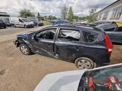 Veículo de Sucata hyundai i30 (fd) 1.6 crdi do ano 2010 alimentado d4fb9z176298 r86e