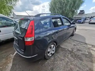 Veículo de Sucata hyundai i30 (fd) 1.6 crdi do ano 2010 alimentado d4fb9z176298 r86e