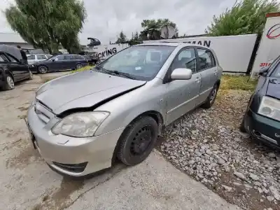 Veículo de Sucata toyota corolla sedán (_e12_) 1.4 vvt-i (zze120_) do ano 2005 alimentado 