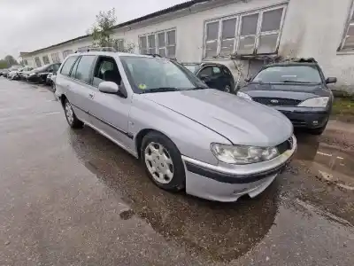Sloopvoertuig PEUGEOT 406 (8B)  van het jaar 2004 aangedreven DW10ATED