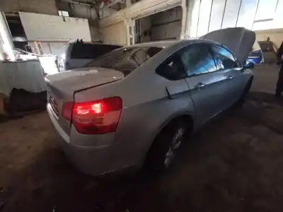 Veículo de Sucata citroen c5 iii (rd_) 1.6 hdi 110 do ano 2008 alimentado 