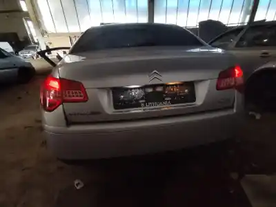 Veículo de Sucata citroen c5 iii (rd_) 1.6 hdi 110 do ano 2008 alimentado 