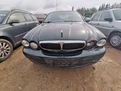 Veicolo di demolizione jaguar x-type i (x400) 2.0 d dell'anno 2004 alimentato 