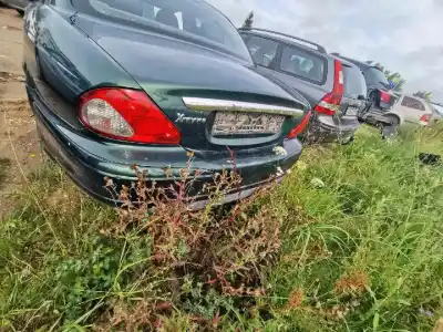 Veicolo di demolizione jaguar x-type i (x400) 2.0 d dell'anno 2004 alimentato 
