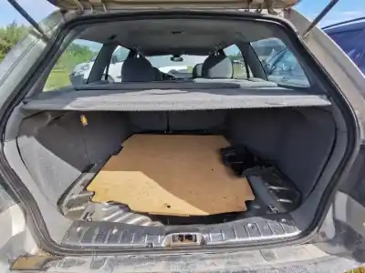 Veículo de Sucata peugeot 406 (8b) 2.0 hdi 110 do ano 1999 alimentado 