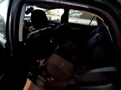 Veicolo di demolizione toyota auris (_e15_) 2.0 d-4d (ade150_) dell'anno 2007 alimentato 