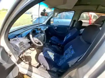 Veículo de Sucata opel combo 1.7 16v cdti do ano 2007 alimentado z17dth 01644321