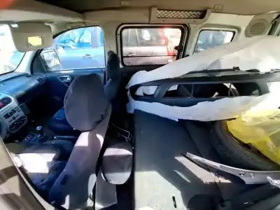 Veículo de Sucata opel combo 1.7 16v cdti do ano 2007 alimentado z17dth 01644321