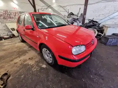 Verschrottungsfahrzeug VOLKSWAGEN GOLF IV (1J1) 1.4 16V des Jahres 2000 angetrieben APE
