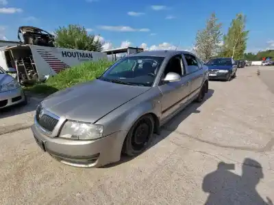 Veículo de Sucata skoda superb i (3u4) 2.0 tdi do ano 2007 alimentado bss