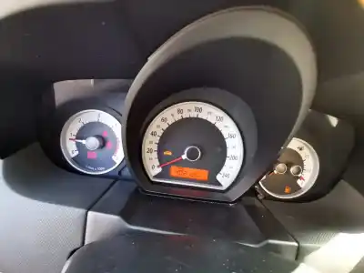 Veículo de Sucata kia cee'd fastback (ed) 1.6 crdi 115 do ano 2008 alimentado 	d4fb8z111496 r74e